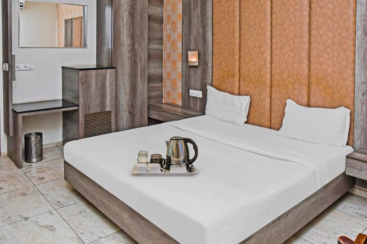 Bhilai Townhouse 900 Hotel Surya Palace מראה חיצוני תמונה